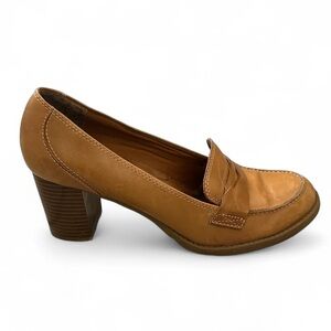 Hush Puppies Jada Tan Leather Block Heel Loafers Size 8.5M Slip On‎